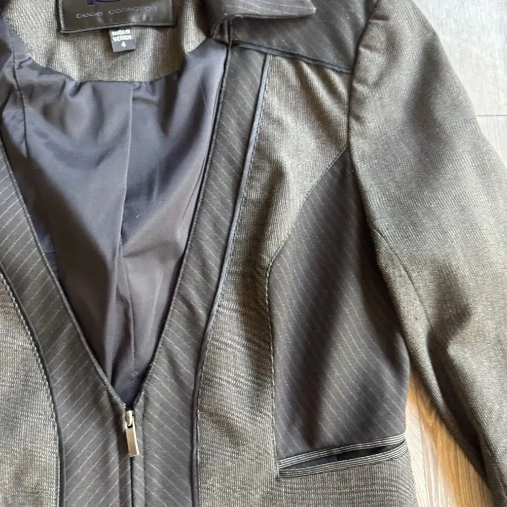 Bebe Collection Y2K Body Shape Half Zip Long Sleeve Collated Lined Grey Blazer 4